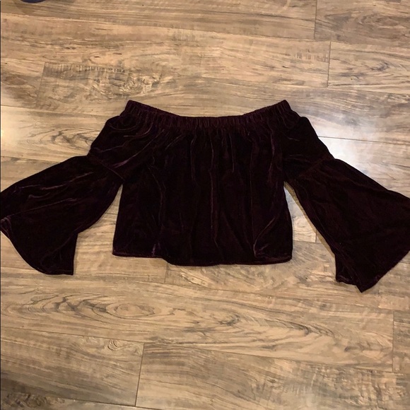 Hollister Tops - NWT Off the shoulder top